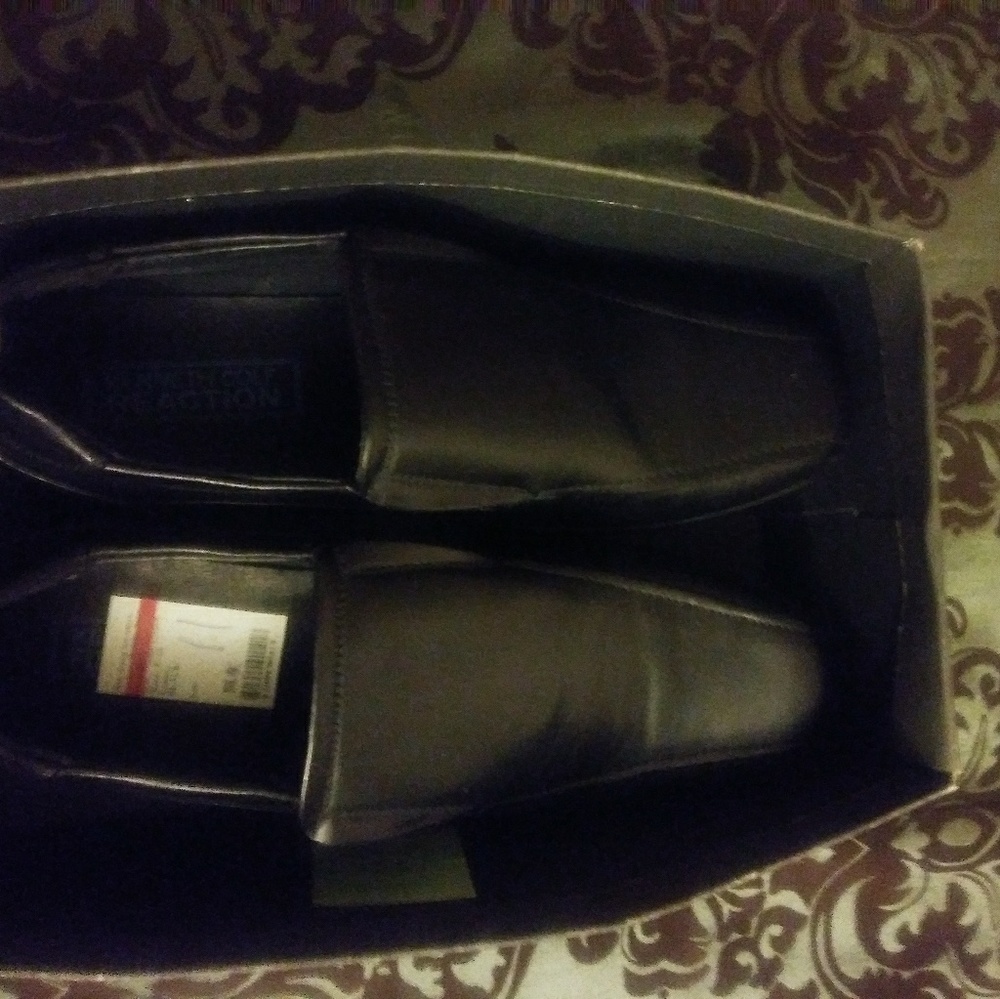 Kenneth Cole men  shoes